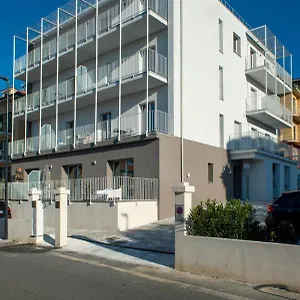 https://ida-di-ilaria-caprioglio.hotelitalianriviera.com