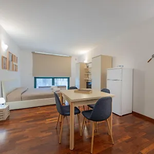 https://interno-14.lecce-hotels.com